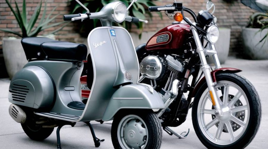 Les scooters opposés aux motos : avantages, défis et quel deux-roues choisir ?