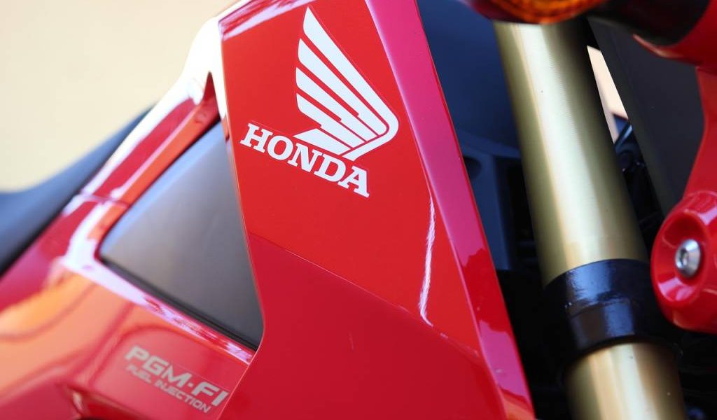 Comparer les offres d’assurance moto 125 en ligne : les pièges à éviter